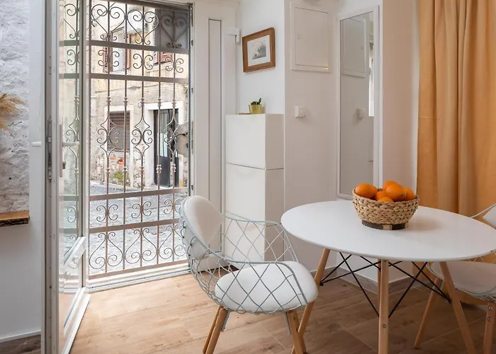 Jojo - Feel The City's Heartbeat Apartament