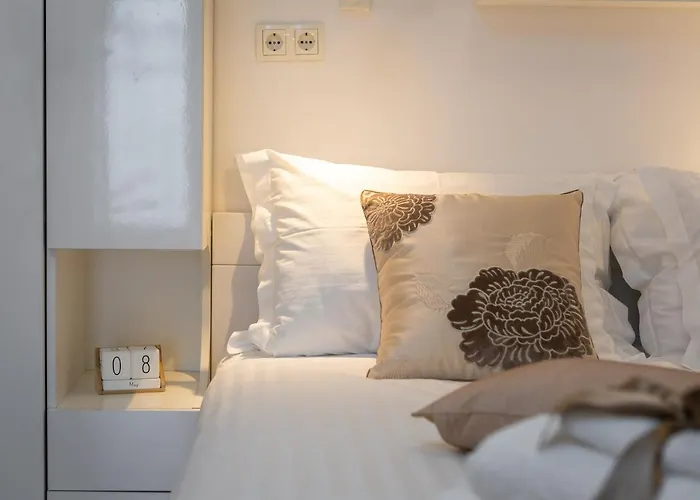 Jojo - Feel The City's Heartbeat Apartament